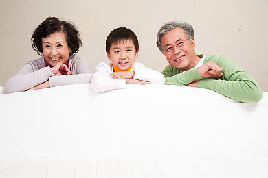 金银瓶1—5手机版：穿越时空，古典文学与现代手游的完美融合：金银瓶系列手机版带你领略古代江湖魅力
