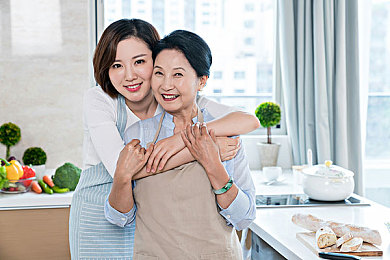 男生和女生机机对机机：校园新风尚：“机机对机机”打破交流壁垒，促进性别平等-1