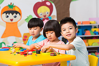 学院时间暂时1—4：奇幻学院时间暂停，探索虚拟世界无尽惊喜-3