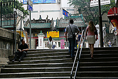 国外大但人文艺术：穿越星河，探寻艺术瑰宝之旅