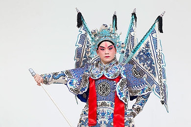 粉色app苏州晶体公司珠宝首饰：璀璨粉韵，苏晶珠宝新风尚点亮生活-3