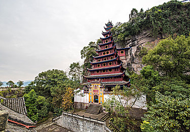 aa影视：光影传奇，百年璀璨：aa影视探寻影视瑰宝之旅揭秘-1