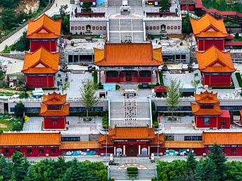 中文在线a√在线：欢乐海浪，畅享动漫影视-1