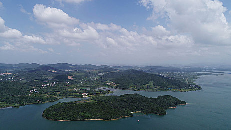 亚洲欧洲一二三区：跨域竞技，融合共赢：解码全球游戏市场新篇章-3