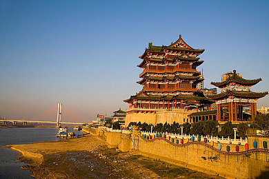 蜜色-首页：游戏新篇章，蜜色乐园邀你畅游