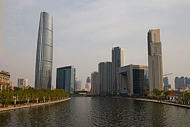 红豆2.0多功能开挂：游戏体验大升级！揭秘全新辅助神器，带你飞越障碍，畅享游戏乐趣-1