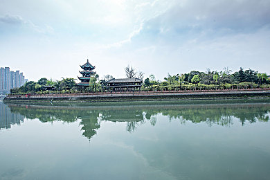 三上悠亚国产区电影：影视制作之旅，情感共鸣新篇章，游戏跨界融合探秘-3