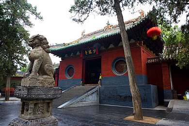 出差睡了女老板：职场风云突变，道德边界何在？员工睡女老板事件引发社会深思-3