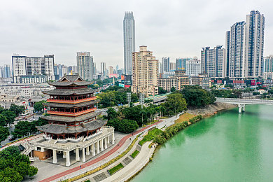 富婆按摩高潮了三次正常吗：揭秘：按摩引发高潮现象，生理心理双重因素揭秘，富婆三度体验引热议-2