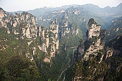 www欧美xx：星际探险家传奇：探寻失落的科幻秘境之旅-3