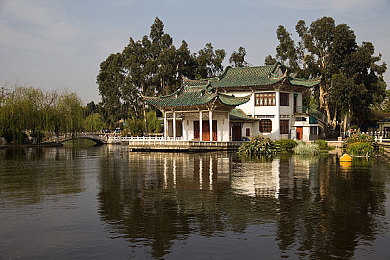 十八个禁用软件：揭秘禁用软件真相：隐私安全与网络环境净化刻不容缓