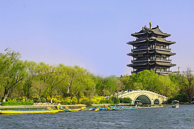 黄色app免费下载2023装扮：潮流汇聚，版权守护：免费游戏装扮新风尚引发的行业深思-3