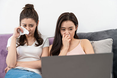 一级女人与公牛又粗：田间奇观引关注：公牛罕见现象激发生态保护热议-4
