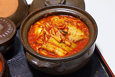 17ccgcg吃瓜网黑料爆料蘑菇：网络风暴：17ccgcg吃瓜网黑料事件揭示舆论双刃剑，共筑清朗网络空间-4