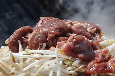51吃瓜爆料黑料网曝门黑料不打烊：网络热点探秘乐园，八卦狂欢不打烊-3