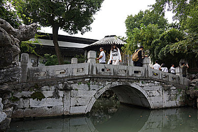 www.亚洲综合：亚洲游戏资讯新纪元：www.亚洲综合引领潮流，打造一站式游戏乐园-2