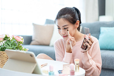 男生女生一起差APP：打破性别界限，共享欢乐时光：一探“一起差”APP的神奇魅力-2