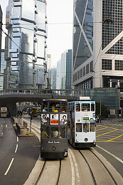 性生活现场直播：直播奇遇记：探索生活与娱乐的跨界交融之旅-2